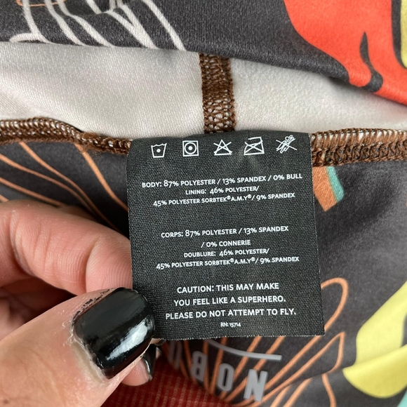 NOBULL High-Rise Crop Leggings in Oasis Floral print - Picture 12 of 12